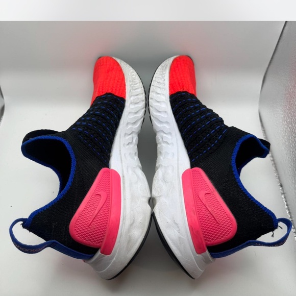 Nike React Phantom Run Flyknit 2 Womens size 9 Bright Crimson Running Shoes. - Picture 6 of 7